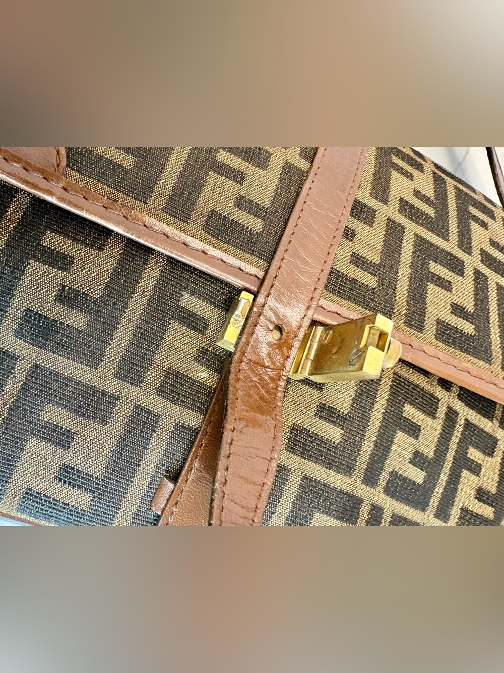 FENDI Zucca Monogram Crossbody ~Vintage - Picture 8 of 16
